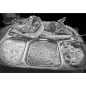Choor Choor Aloo Naan