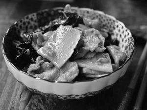 Local Fresh Pork With Bambooshoot Curry