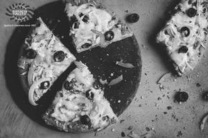 Karachi Special Pizza [Jumbo] With French Fries And Soft Beverage