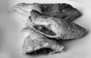 Paneer chilli puff