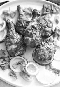 Chicken Hariyali Tangdi Kebab