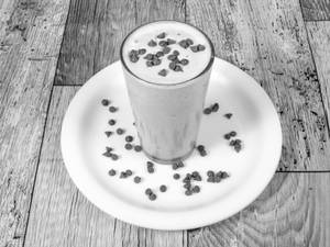 Chocolate Chips Thick Shake