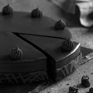 Chocolate Truffle Birthday Cake (500 Gms) 
