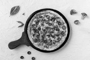 Brocolli, Olives & Sundried Tomato Pizza 9"