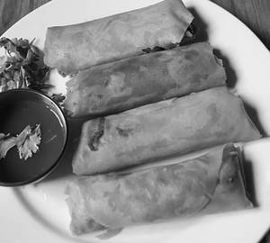 Deep Fried Chicken Spring Roll (4 Pcs)