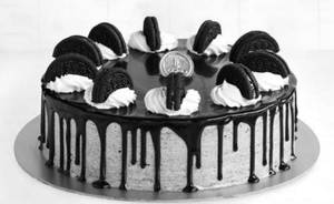 Eggless Oreo Cake (500 Gms)