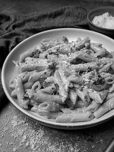 Gulabi Pasta