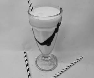 Vanilla Ice Cream Milkshake