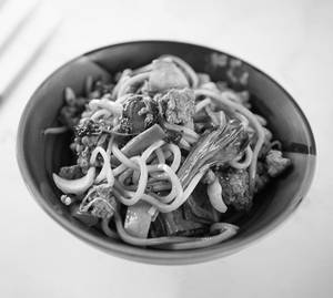 Hakka Noodles Pork