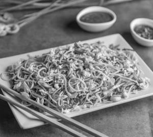 Egg Hakka Noodles