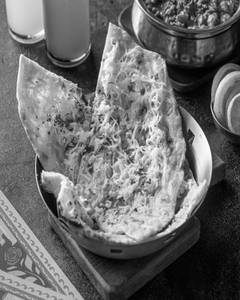 Cheese Garlic Naan