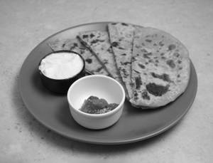 Aloo Paratha(tandoor Se)