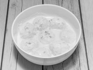 Malai Rasgulla (1 Pc)