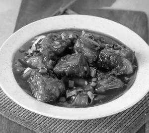 Paneer Chilli Gravy (300 Gm )
