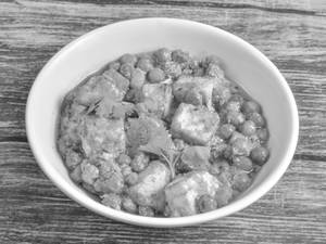 Mattar Paneer(8pcs)