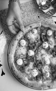 Donnas Truffle Pizza
