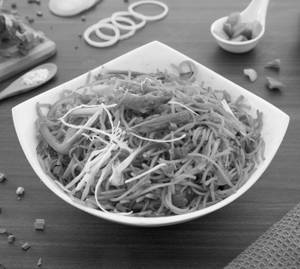 Schezwan Noodles Veg