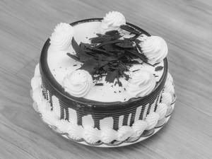 Eggless Black Forest Cake (1/2 kg)