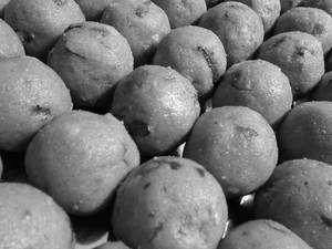 Sugar Free Gond Laddu