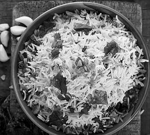 Burnt Garlic Spinach Rice