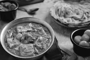 Paneer tikka masala     