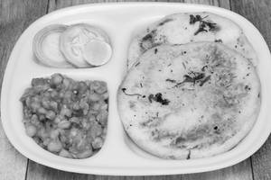 Matar Kulcha