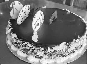 Choco Almond Eggless Cake