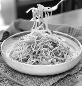 Veg Stir Fried Hakka Noodles