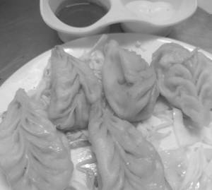 Paneer Steam Momos (10 Pcs)