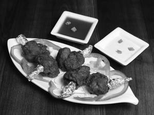 Chicken Lollipop (6 Pcs)