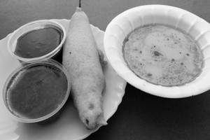 Mirchi Bada with Curd