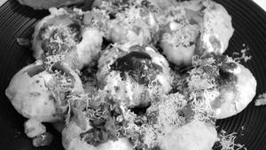 Stuffed Dahi Golgappa