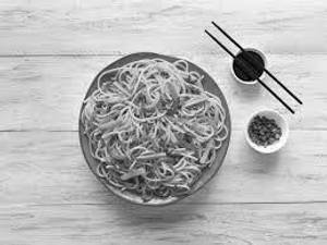 Veg Hakka Noodles    