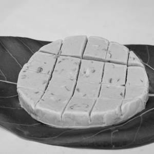 Kesar Pista Kulfi Slice