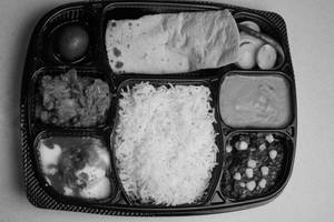 Standard Veg Thali