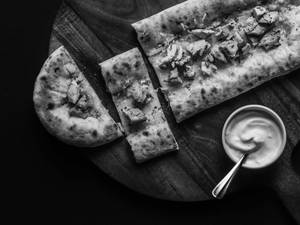 Stuffed Garlic Bread with Chicken