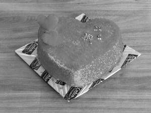 Eggless Red Heart (Half Kg)