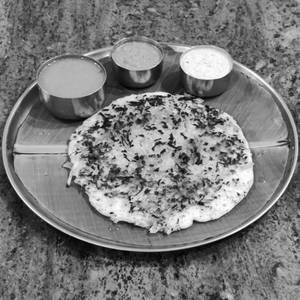 Onion uttapam