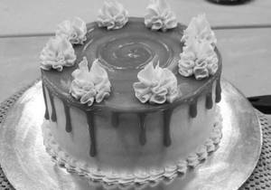 Salted Caramel 1/2kg Cake