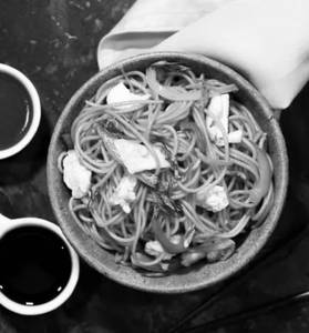 Egg Hakka Noodles