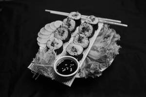 Kimbap (8 Pcs) - Chicken