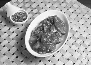 Five Spice Fish In Plum Sauce With Bell Pepper (8 Pcs)