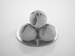 Besan Laddu