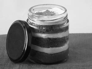 Red Velvet Jar Cake