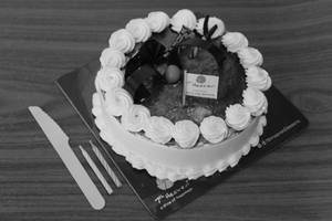 Black Currant Pastry Cake (500 Gms)
