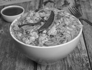 Egg Schezwan Noodles