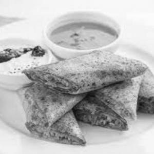 Paneer Spring Roll Dosa
