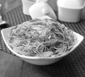 Veg Hakka Noodles