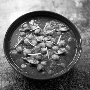 Chana Masala (Spiced Chickpeas)