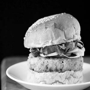 Crunchy Paneer Burger